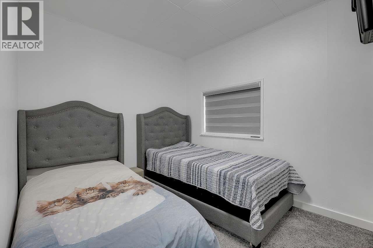 7822 Willard Street, Burnaby, British Columbia  V3N 2W5 - Photo 12 - R3121572