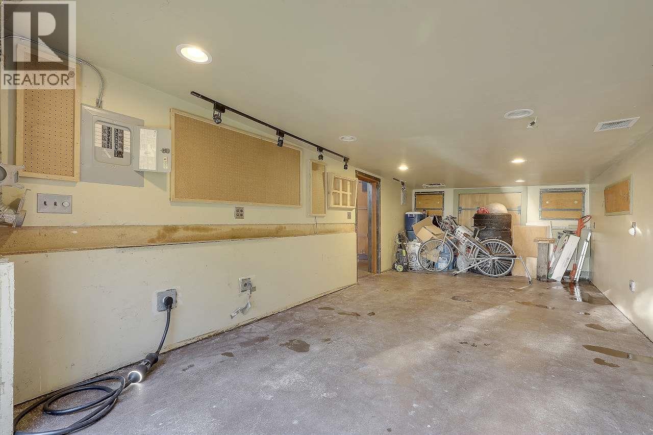 7822 Willard Street, Burnaby, British Columbia  V3N 2W5 - Photo 20 - R3121572