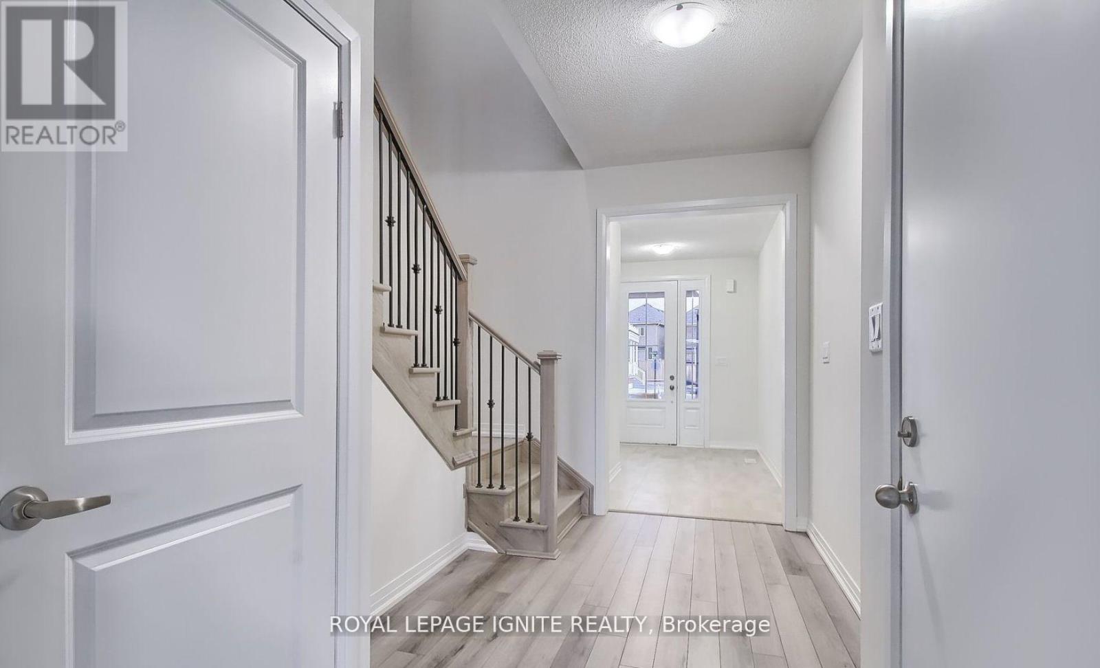 1079 Cameo Street, Pickering, Ontario  L1X 0G2 - Photo 7 - E13114154