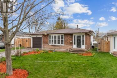 27 Archer Drive, Ajax, Ontario  L1S 2Z3 - Photo 2 - E13114174