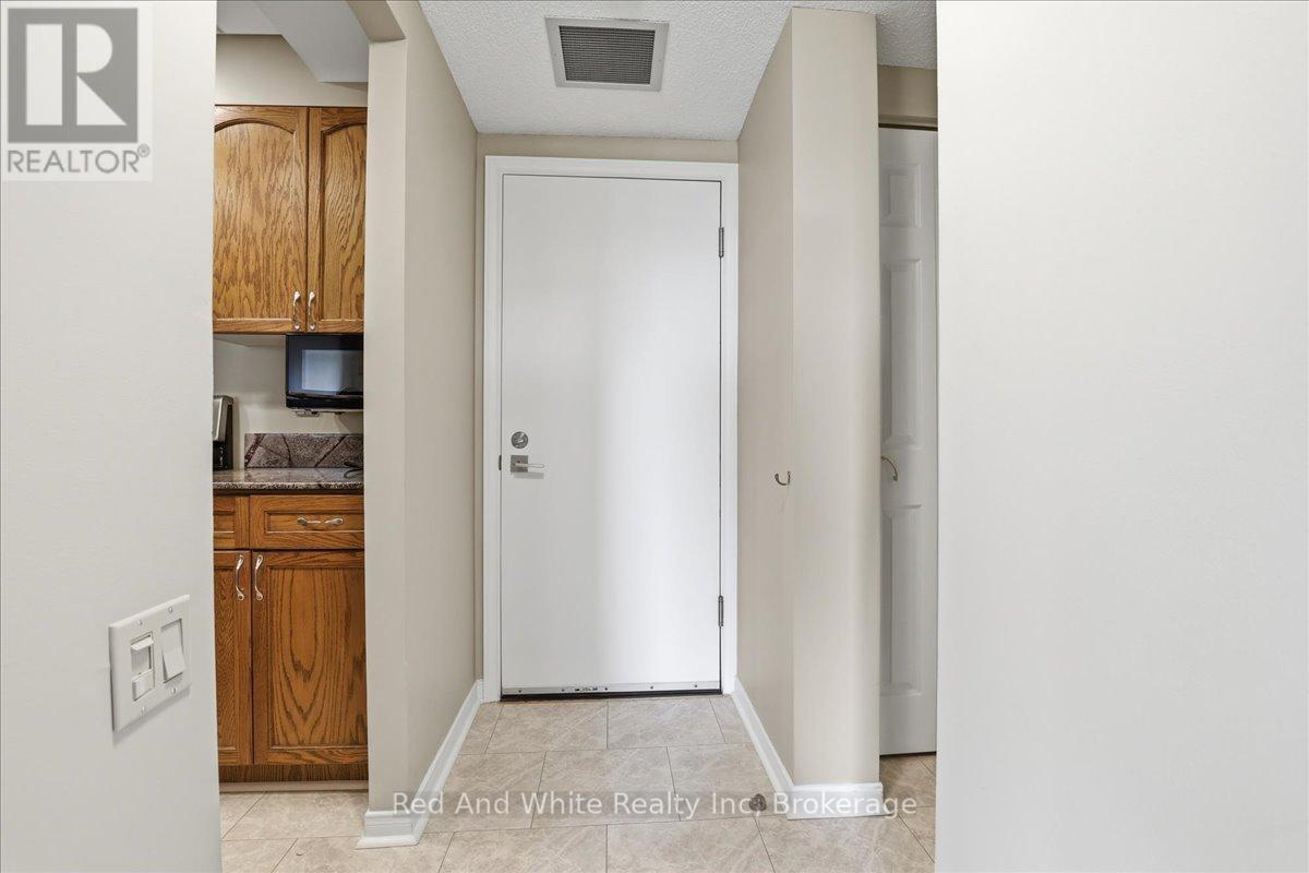 808 - 10 Ellen Street E, Kitchener, Ontario  N2H 6R8 - Photo 7 - X13114160