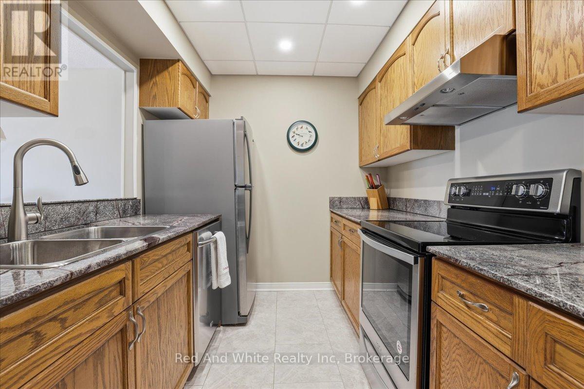 808 - 10 Ellen Street E, Kitchener, Ontario  N2H 6R8 - Photo 8 - X13114160