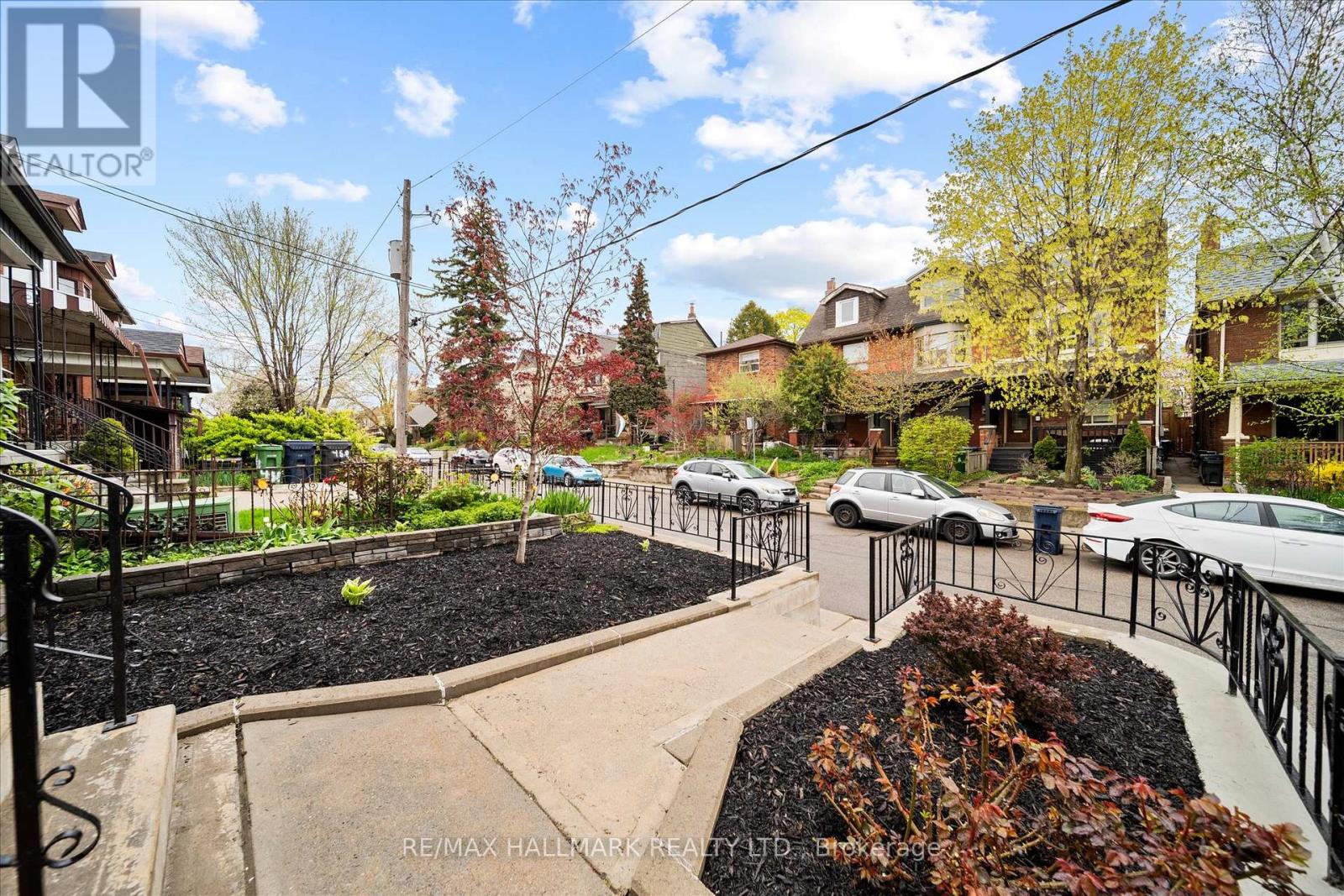 454 Concord Avenue, Toronto, Ontario  M6H 2P8 - Photo 3 - W13114178
