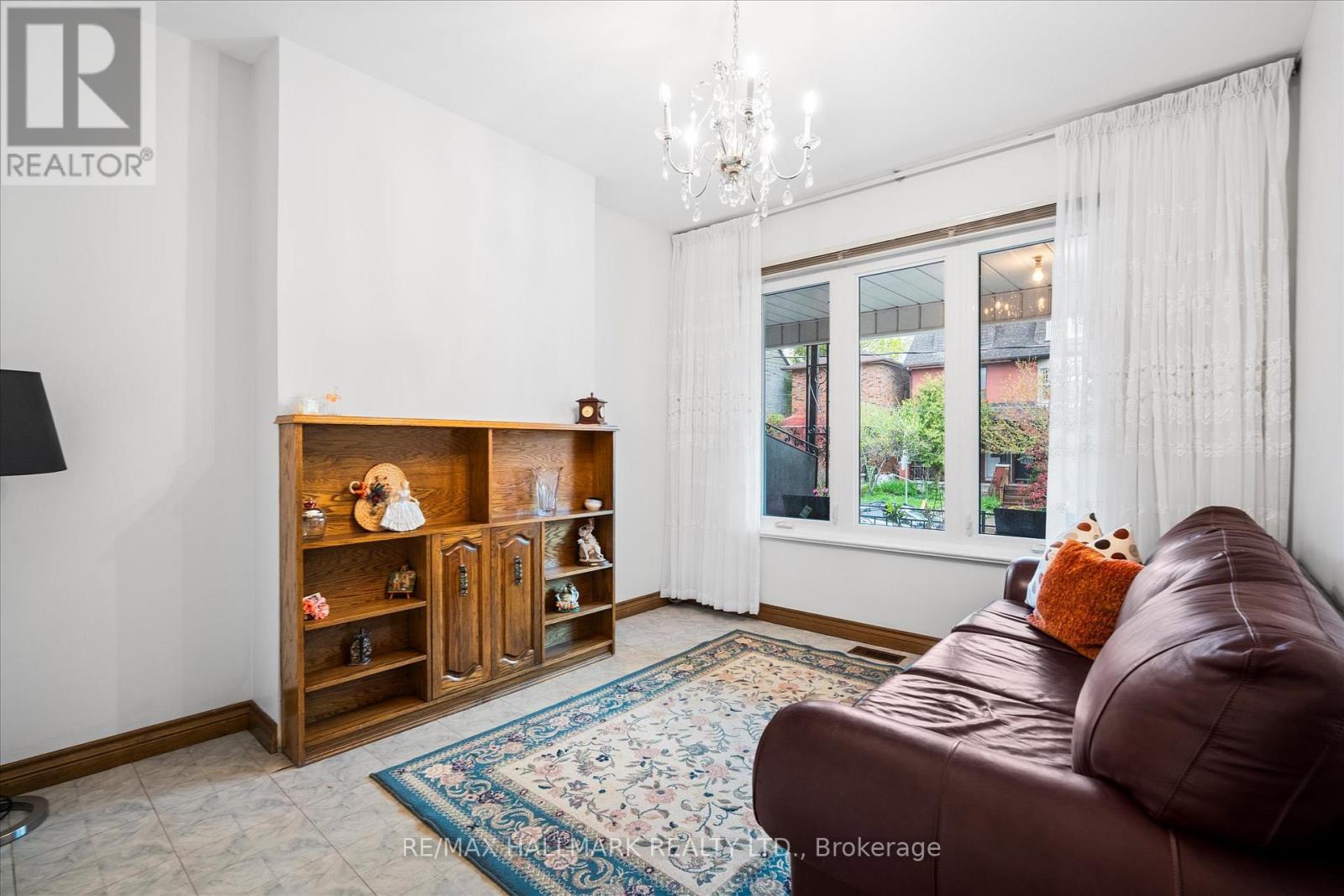 454 Concord Avenue, Toronto, Ontario  M6H 2P8 - Photo 6 - W13114178