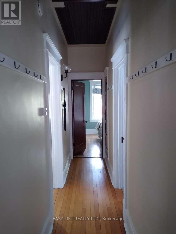 114 College Avenue N, Sarnia, Ontario  N7T 6A9 - Photo 11 - X13114212