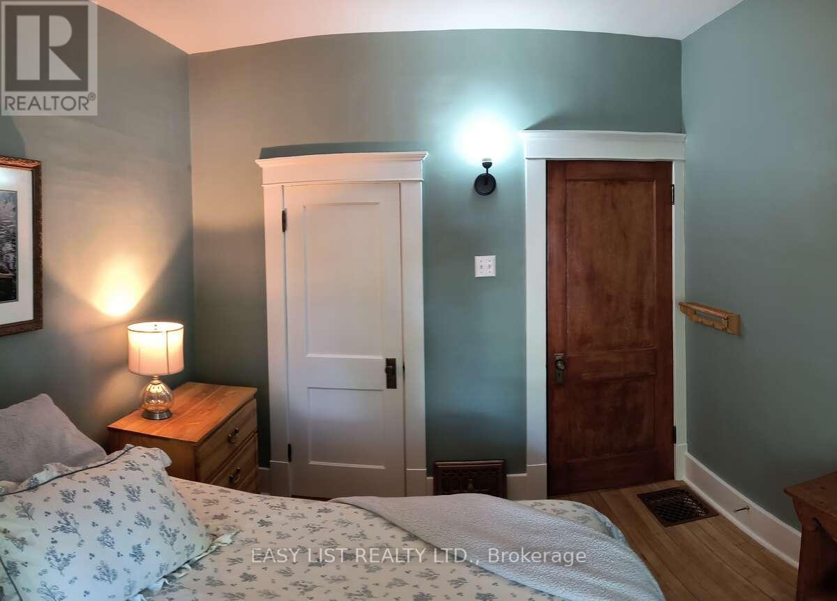 114 College Avenue N, Sarnia, Ontario  N7T 6A9 - Photo 13 - X13114212