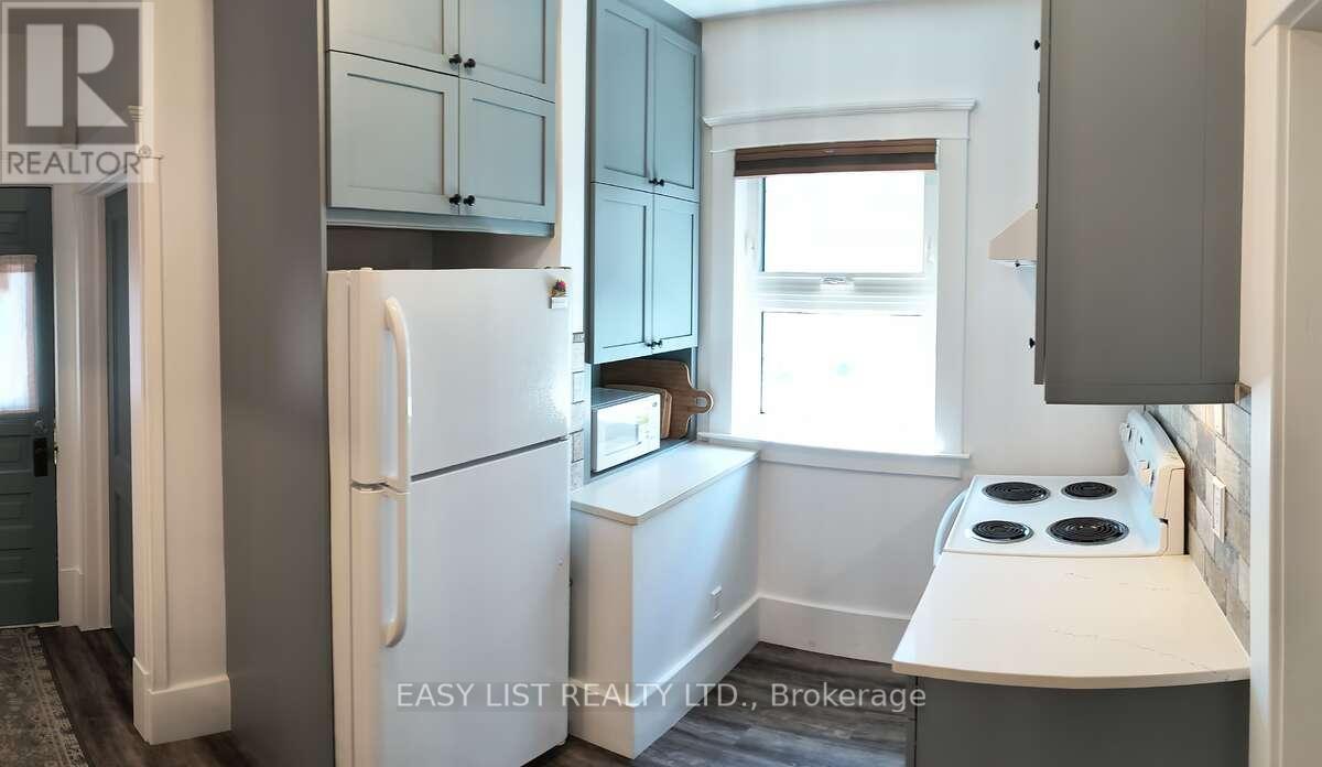 114 College Avenue N, Sarnia, Ontario  N7T 6A9 - Photo 7 - X13114212