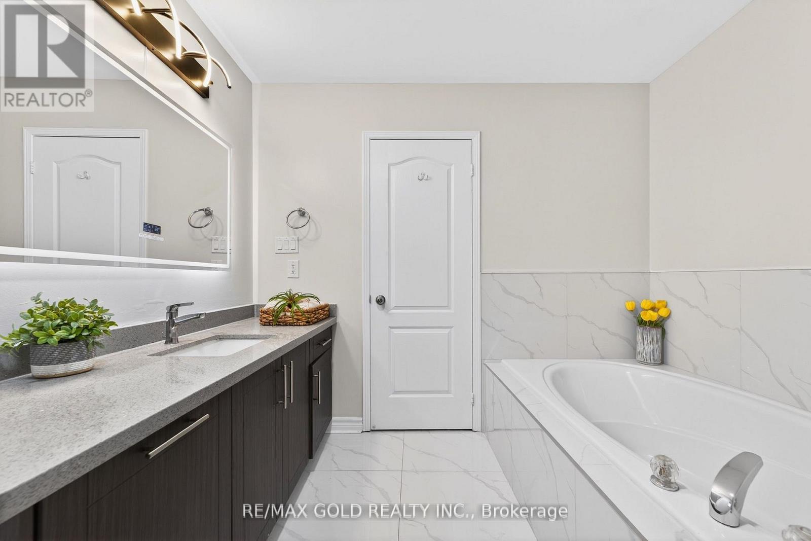 12 Linderwood Drive, Brampton, Ontario  L7A 1R7 - Photo 27 - W13114194