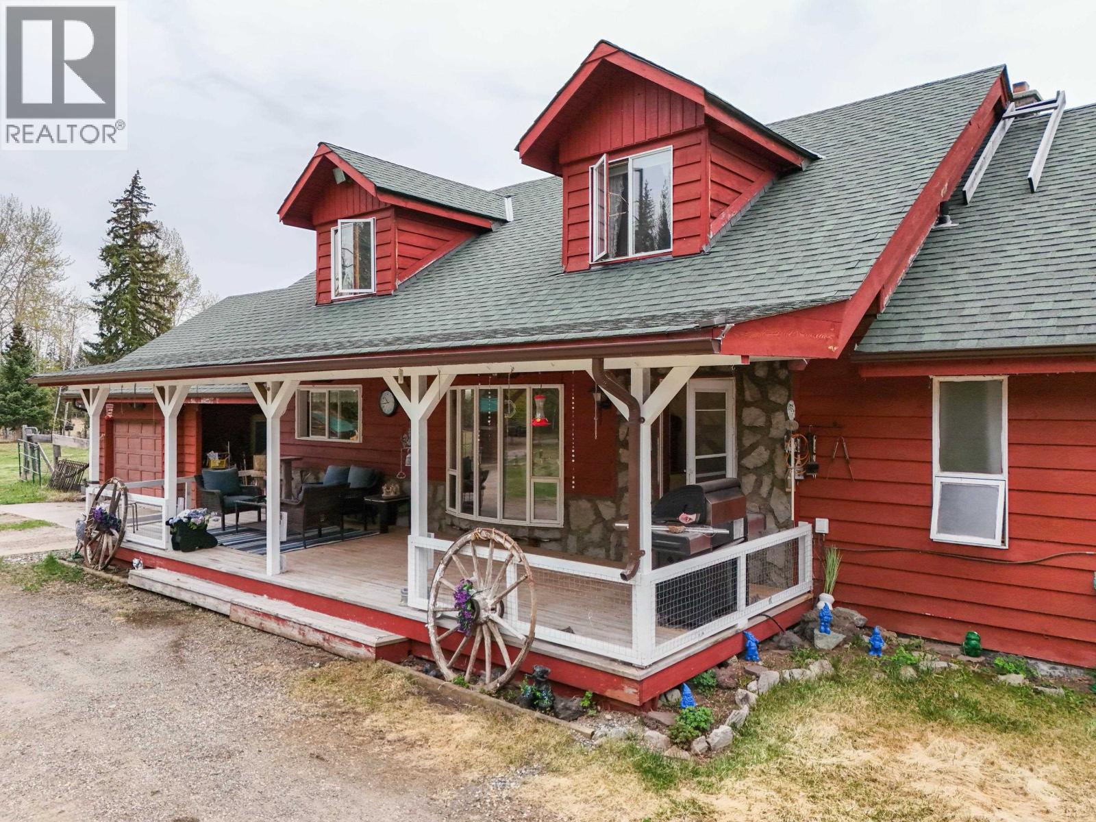 571 Yetta Road, Bouchie Lake, British Columbia  V2J 3H9 - Photo 2 - R3122410