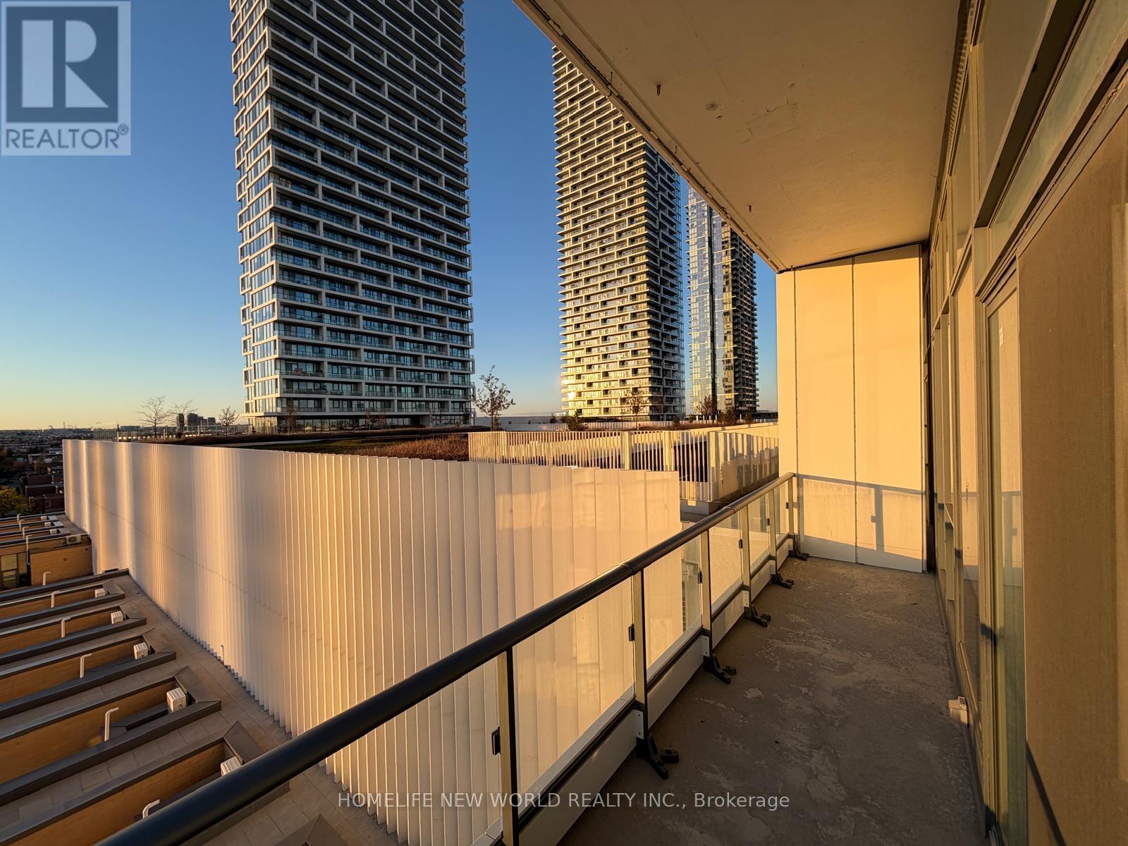906 - 5 Buttermill Avenue, Vaughan, Ontario  L4K 0J5 - Photo 15 - N13075414