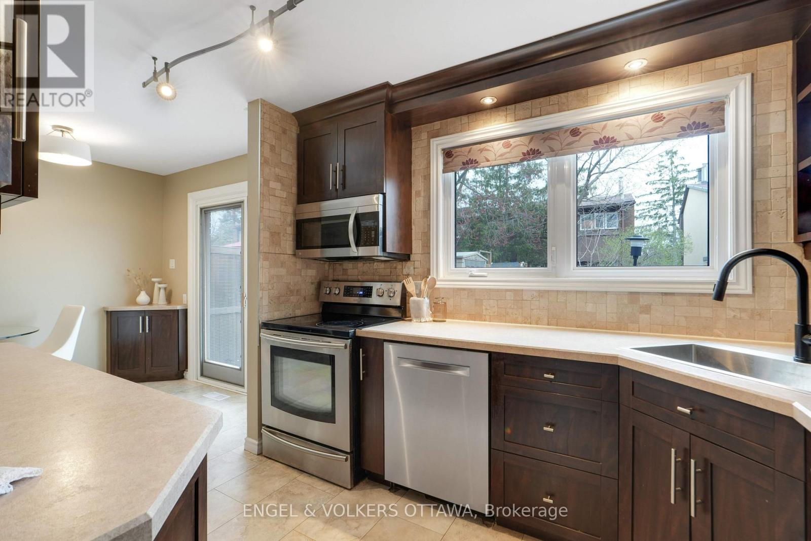 33 - 2111 Montreal Road, Ottawa, Ontario  K1J 8M8 - Photo 11 - X13114244