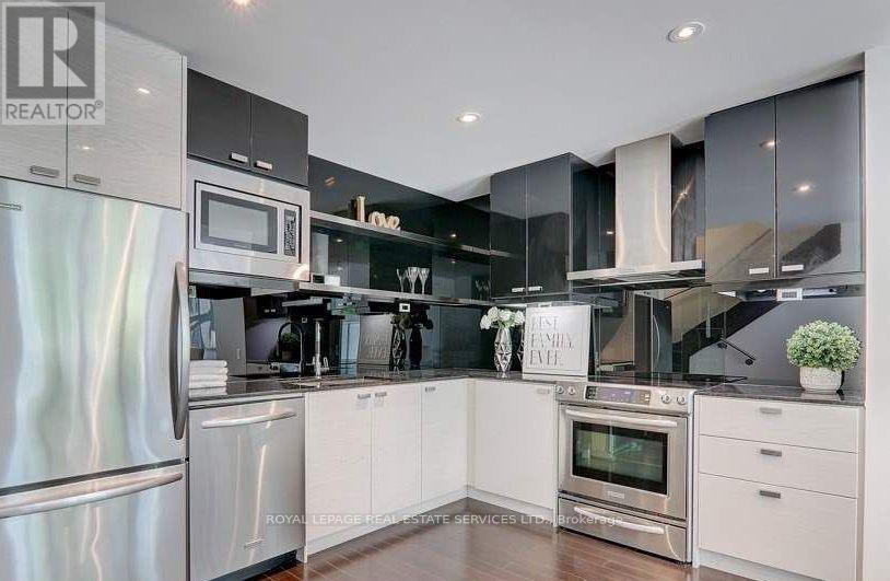 Th7 - 121 Mcmahon Drive, Toronto, Ontario  M2K 0C2 - Photo 9 - C13114246