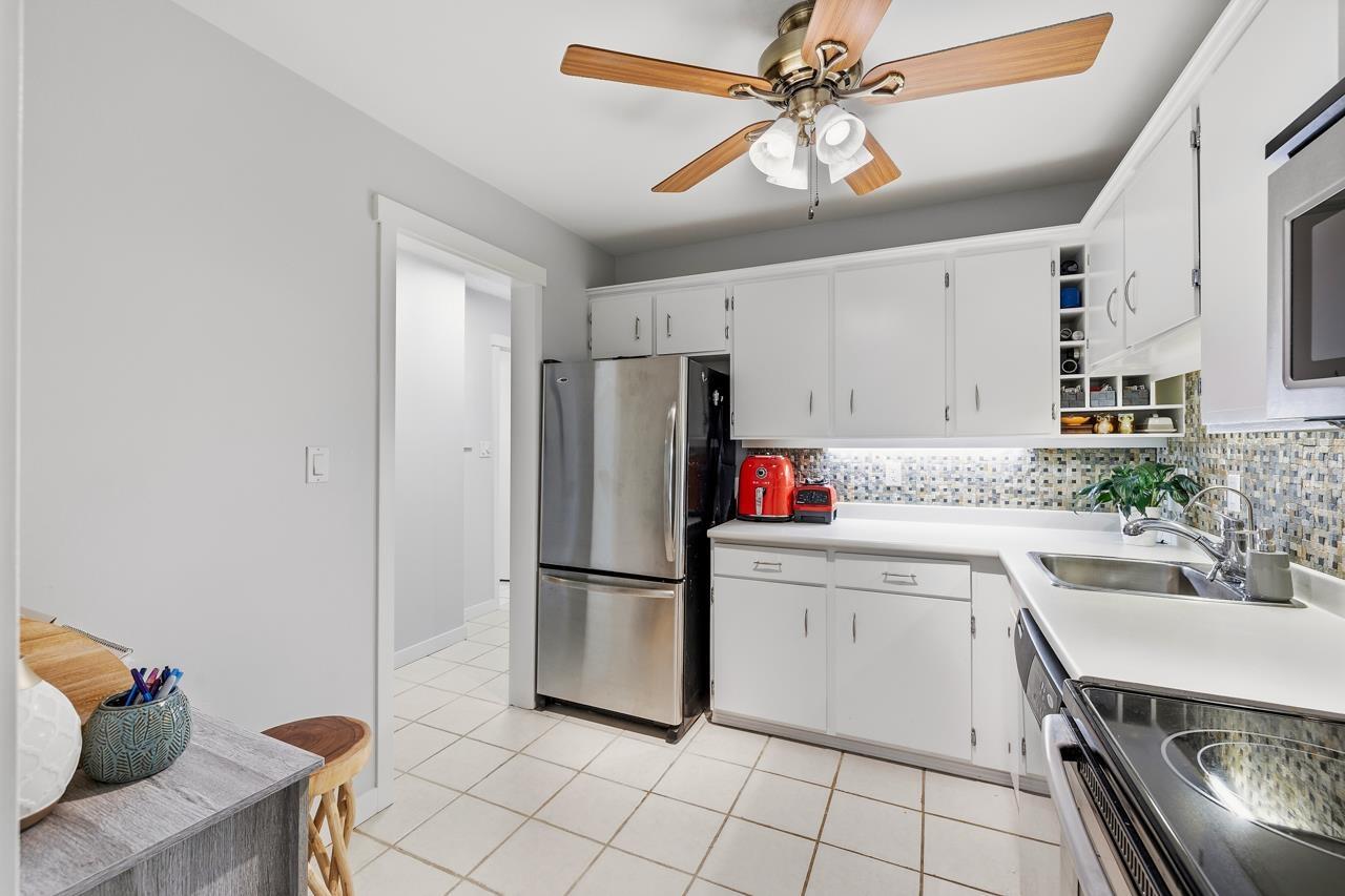 306 1561 Vidal Street, White Rock, British Columbia  V4B 5A7 - Photo 14 - R3122321