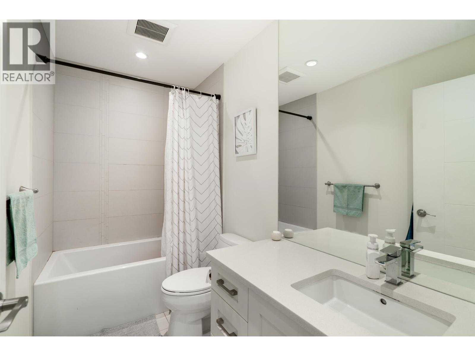 1056 Dansey Avenue, Coquitlam, British Columbia  V3K 3H3 - Photo 15 - R3122361
