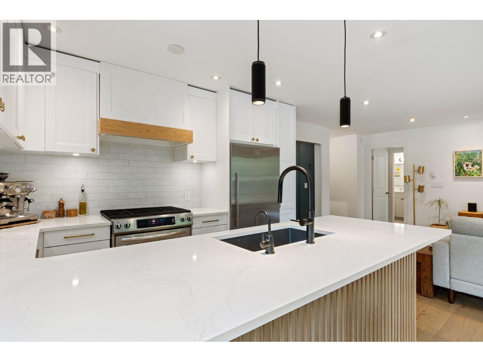 102 1661 E 2nd Avenue, Vancouver, British Columbia  V5N 1E1 - Photo 10 - R3122394