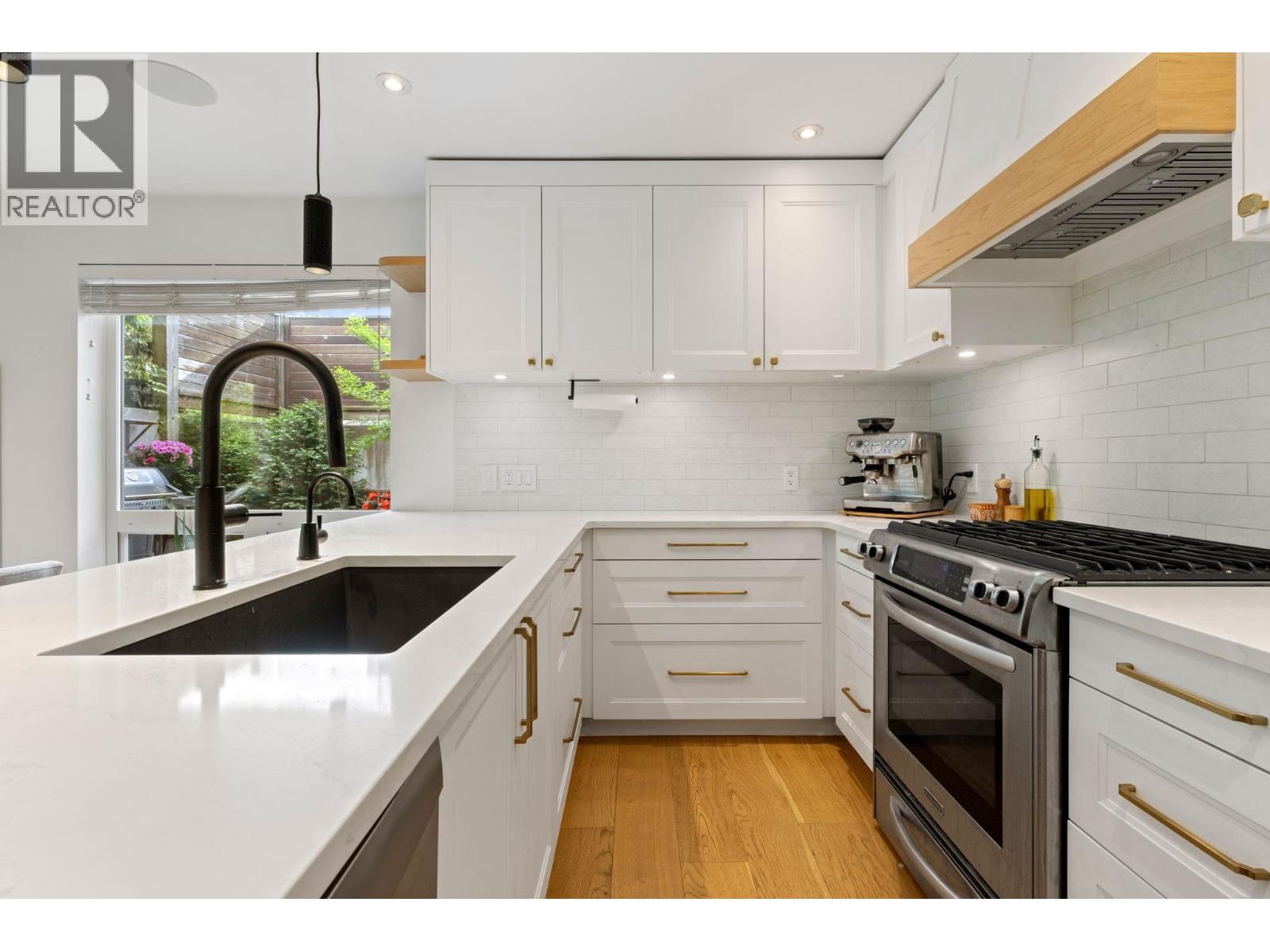 102 1661 E 2nd Avenue, Vancouver, British Columbia  V5N 1E1 - Photo 7 - R3122394