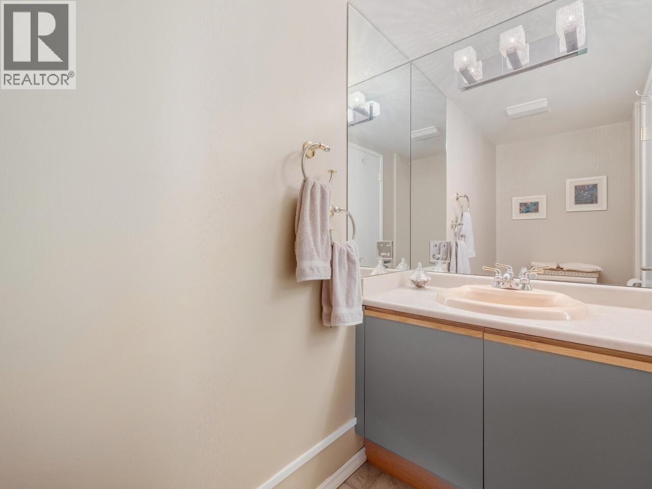 8355 Nelson Avenue, Burnaby, British Columbia  V5J 4E8 - Photo 26 - R3122391
