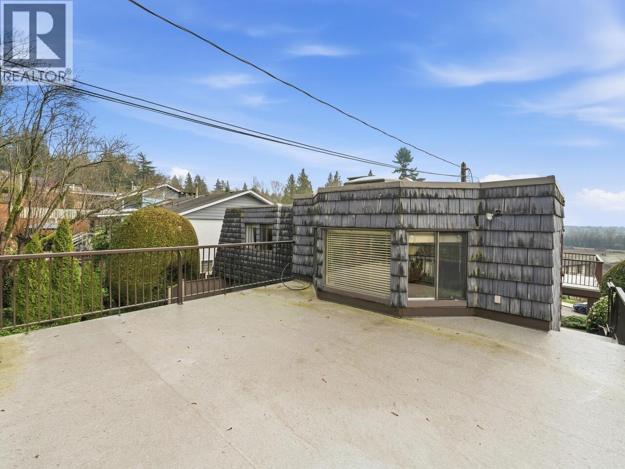 8355 Nelson Avenue, Burnaby, British Columbia  V5J 4E8 - Photo 28 - R3122391