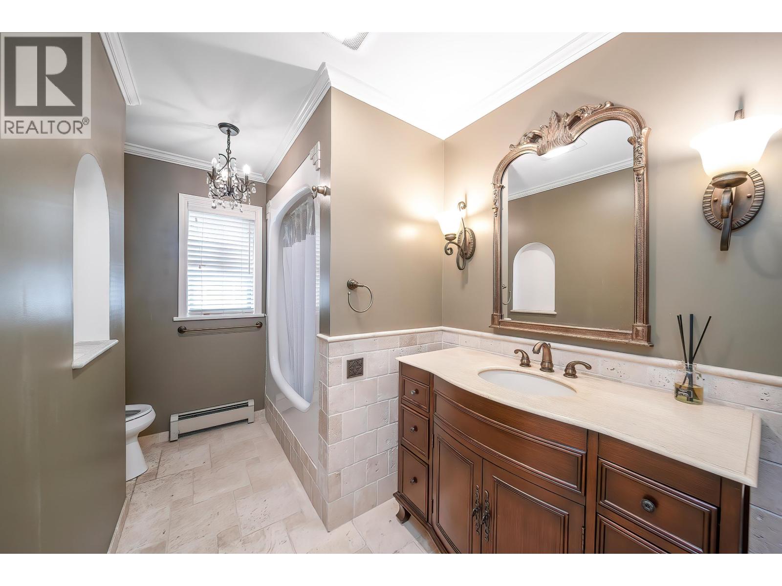 6411 Bouchard Court, Richmond, British Columbia  V7C 5W3 - Photo 35 - R3122395