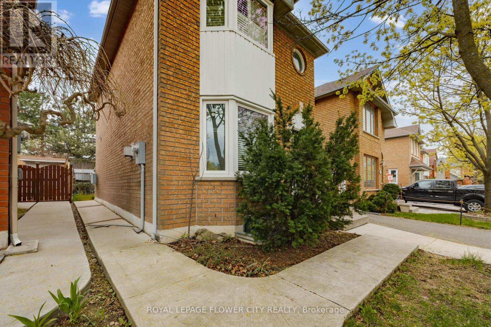 54 Fern Valley Crescent, Brampton, Ontario  L6R 1K6 - Photo 28 - W13114252