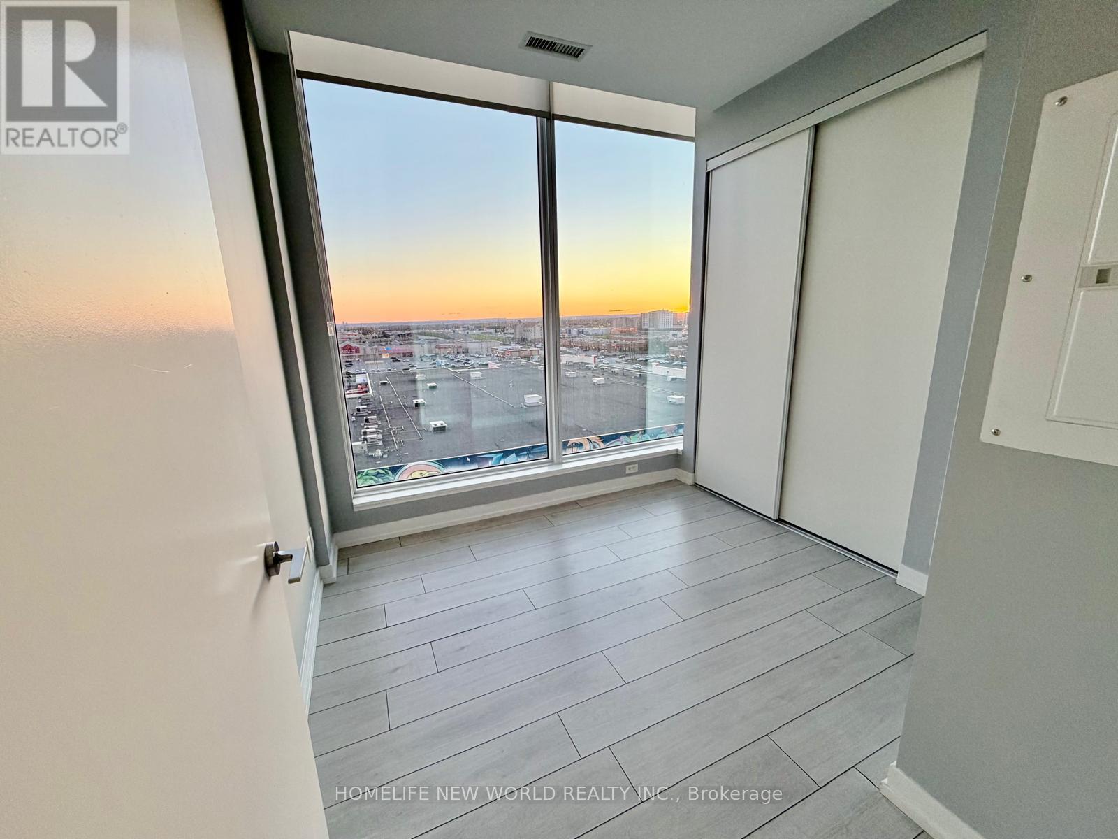 906 - 5 Buttermill Avenue, Vaughan, Ontario  L4K 0J5 - Photo 10 - N13075414