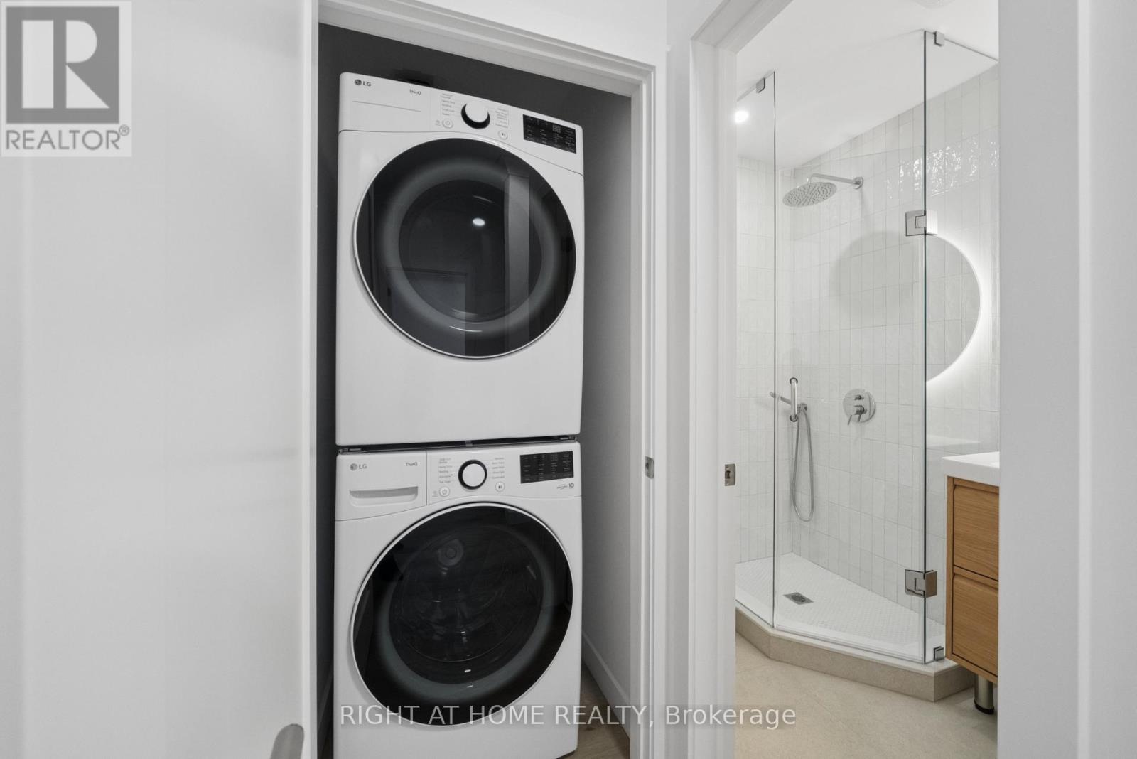11 - 91 Barton Avenue, Toronto, Ontario  M6G 1P7 - Photo 12 - C12960316