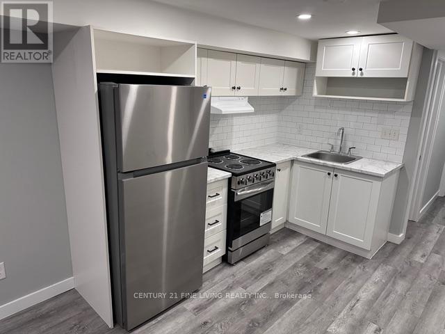 #6 - 580 Nairn Avenue W, Toronto, Ontario  M6E 2K4 - Photo 3 - W12760034