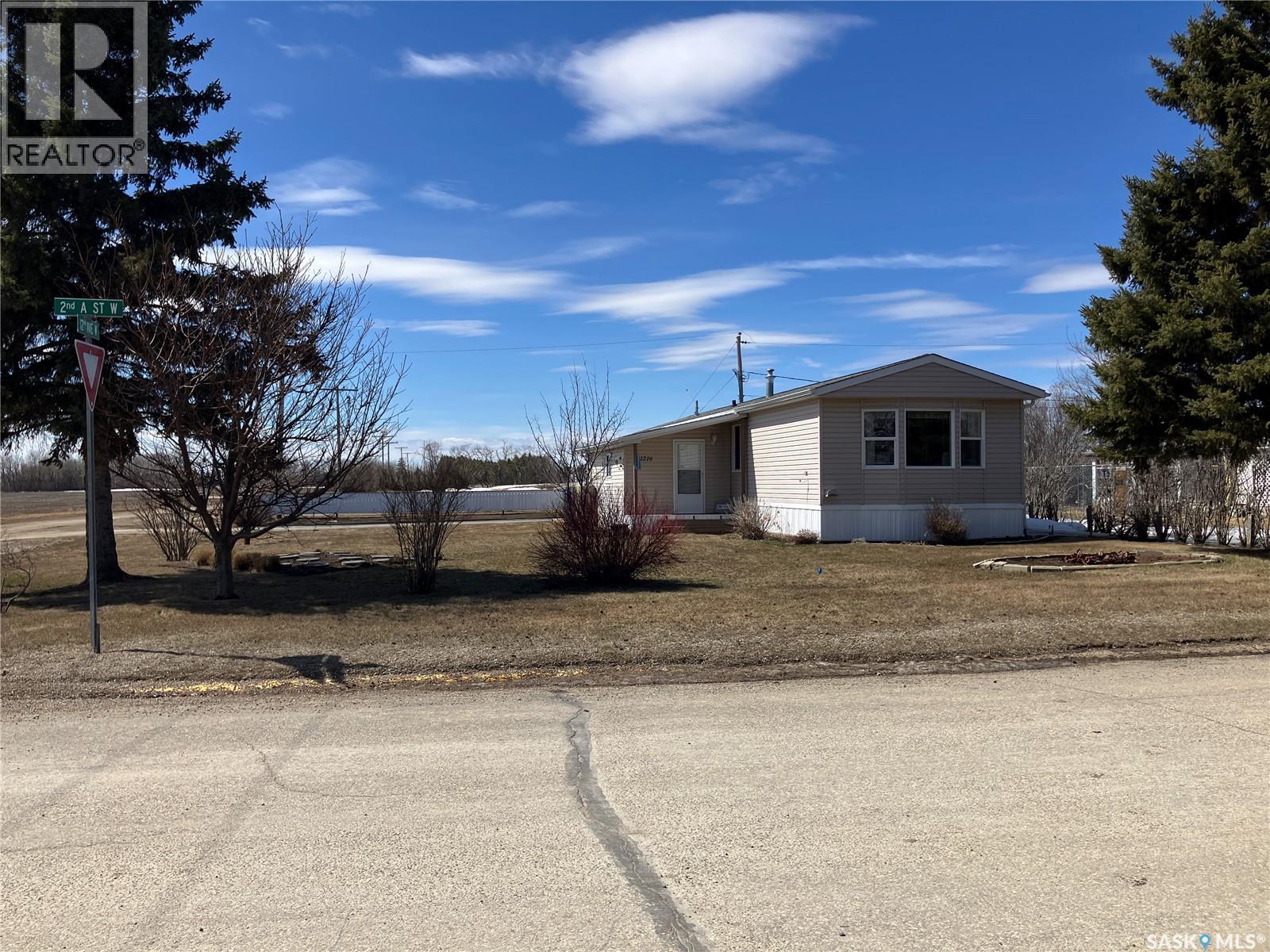 1216 2a Street W, Nipawin, Saskatchewan  S0E 1E0 - Photo 4 - SK032207