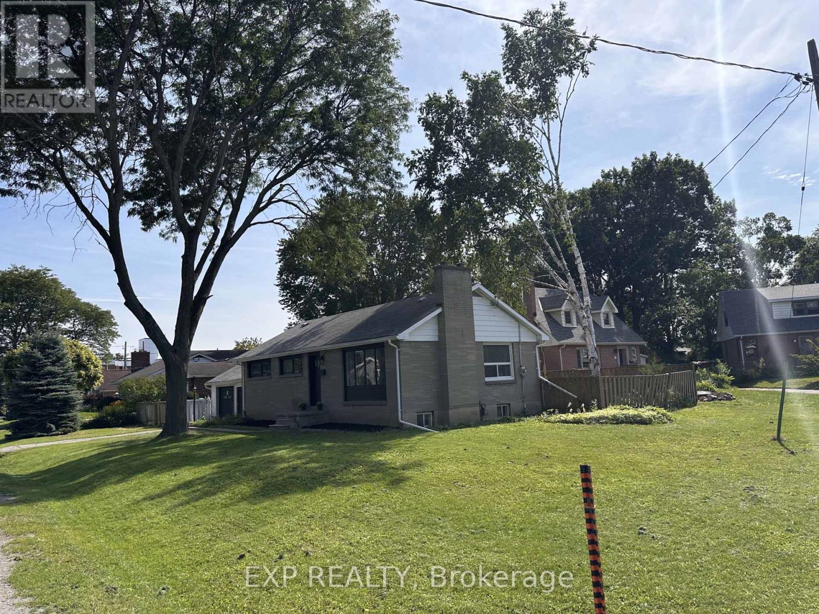 6 Woodland Acres W, Belleville, Ontario  K8N 4K1 - Photo 2 - X13114242