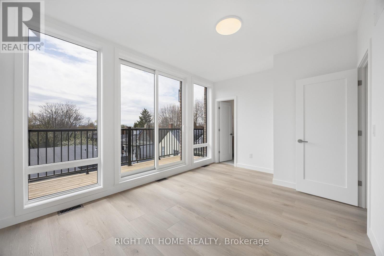 9 - 91 Barton Avenue, Toronto, Ontario  M6G 1P7 - Photo 11 - C13088076