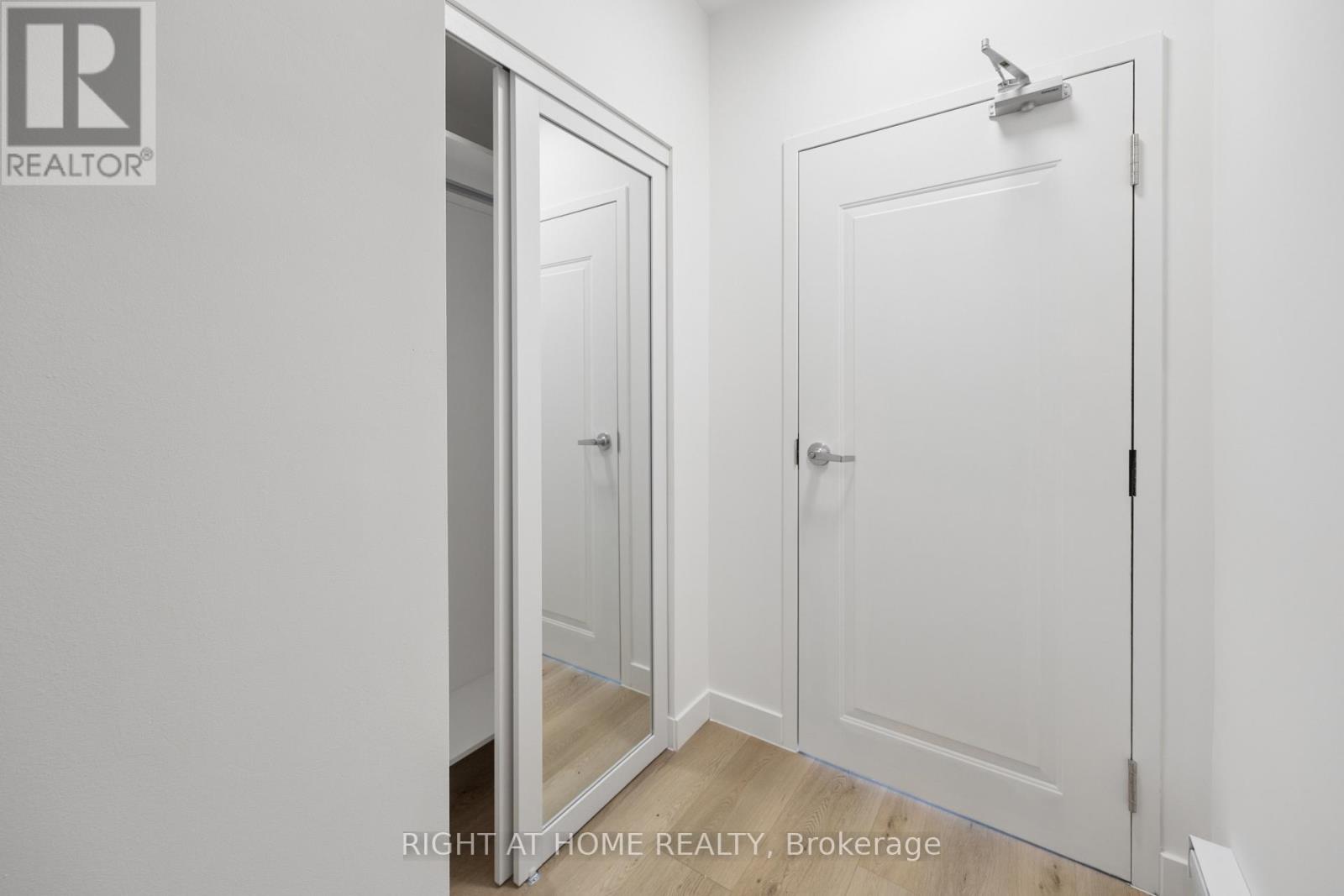 9 - 91 Barton Avenue, Toronto, Ontario  M6G 1P7 - Photo 17 - C13088076