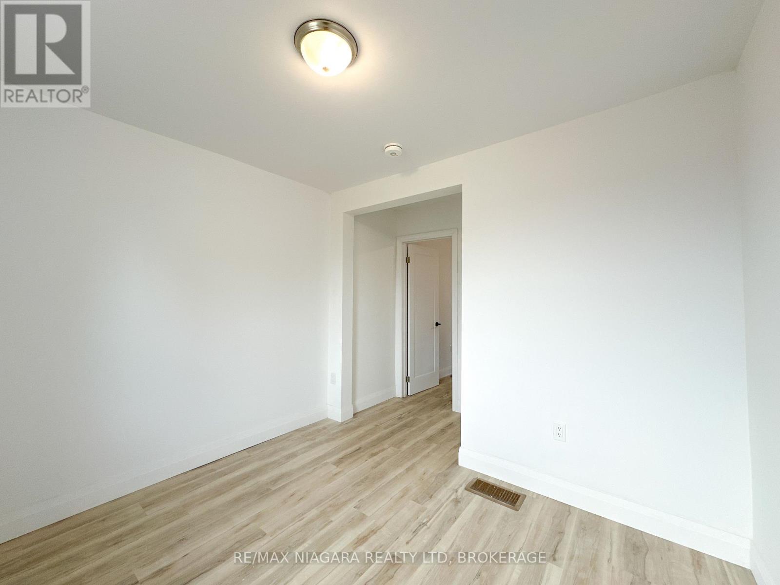 233 Pelham Road, St. Catharines (Western Hill), Ontario  L2S 1W8 - Photo 22 - X13114282