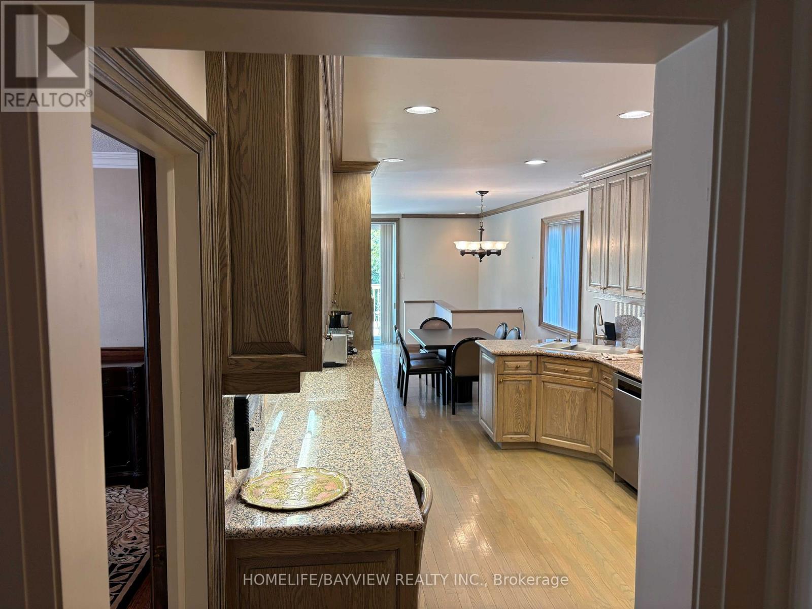 15 Glen Rush Boulevard, Toronto, Ontario  M5N 2T4 - Photo 16 - C13114274