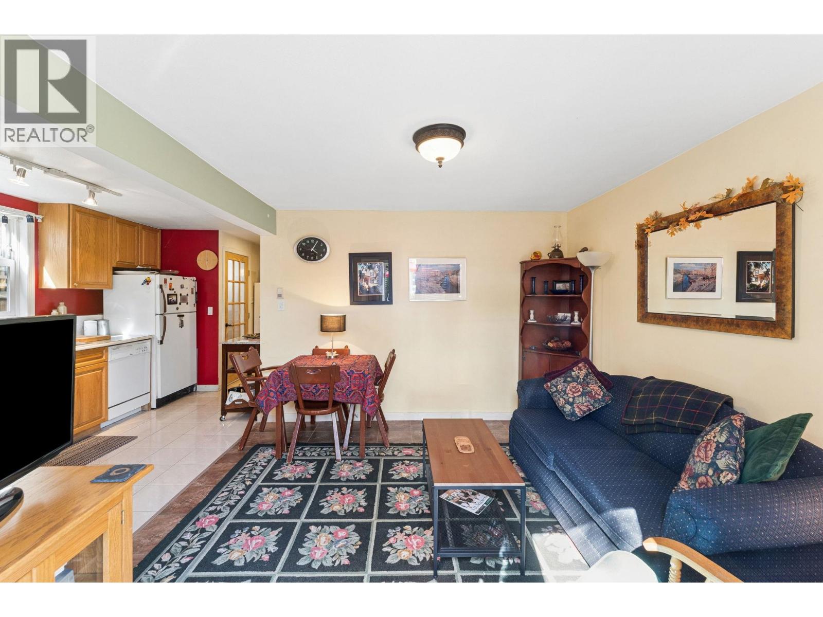 408 E 2nd Street, North Vancouver, British Columbia  V7L 1C8 - Photo 33 - R3116399