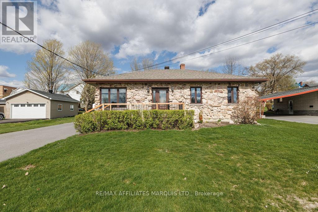 137 PARK AVENUE, North Glengarry, Ontario