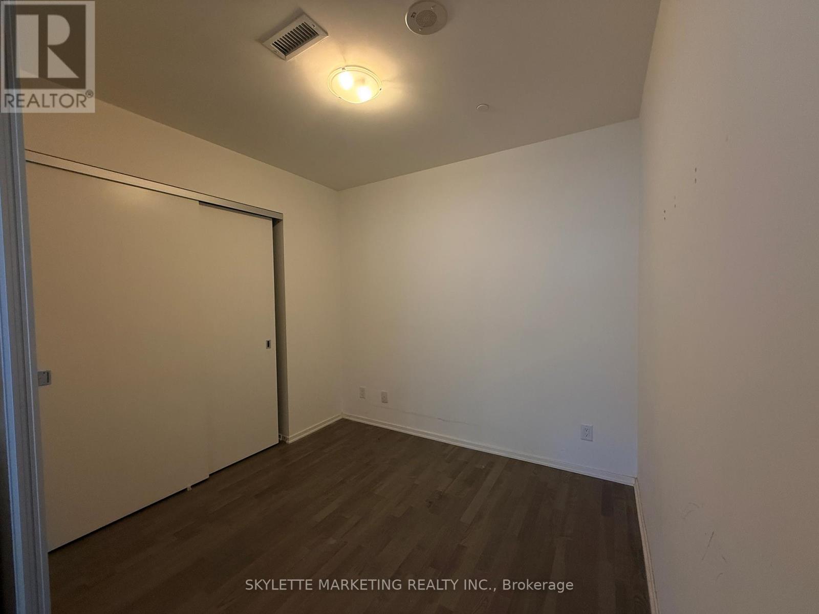 422 - 1 Bloor Street E, Toronto, Ontario  M4W 0A8 - Photo 12 - C12887262