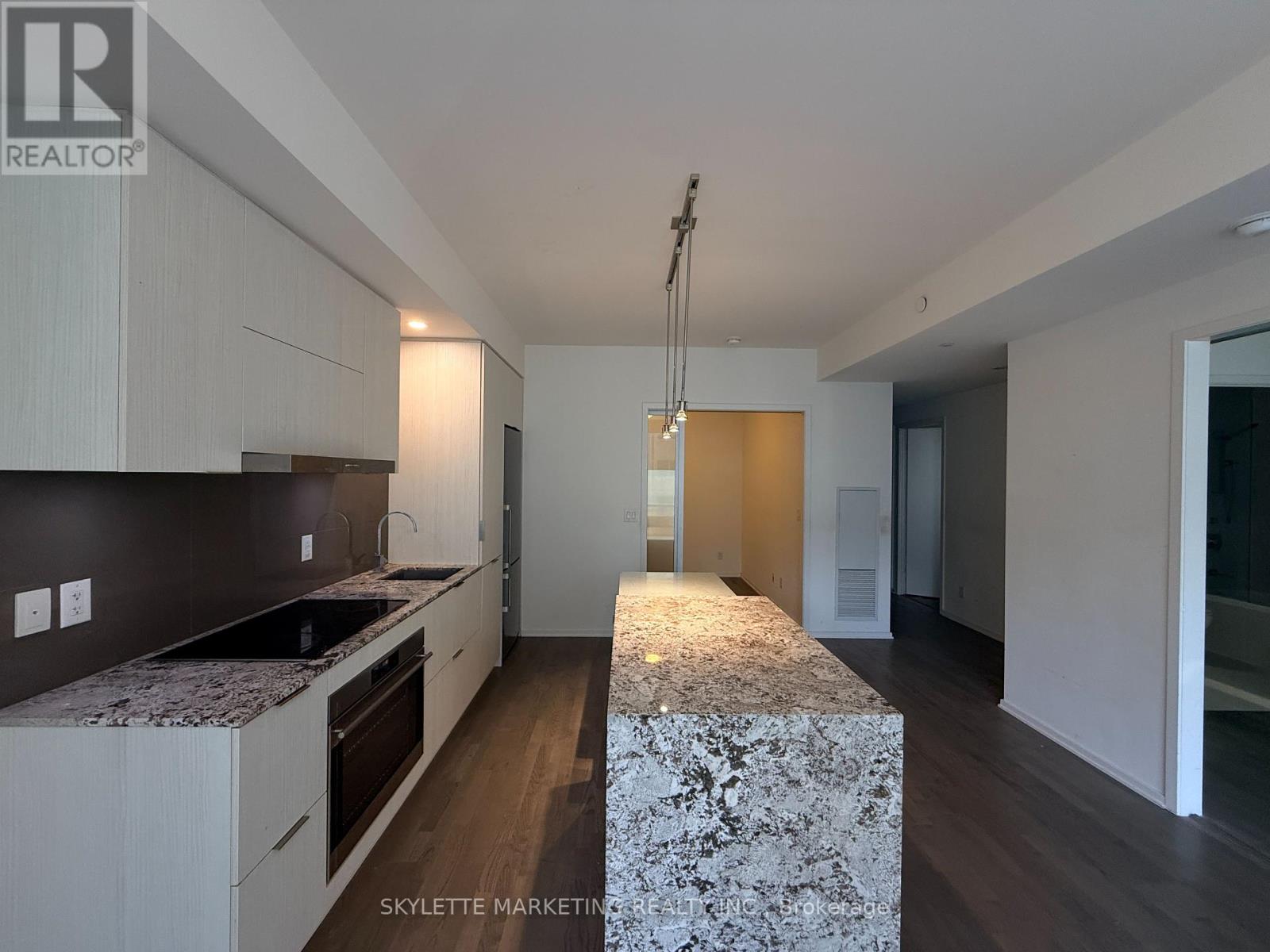 422 - 1 Bloor Street E, Toronto, Ontario  M4W 0A8 - Photo 8 - C12887262