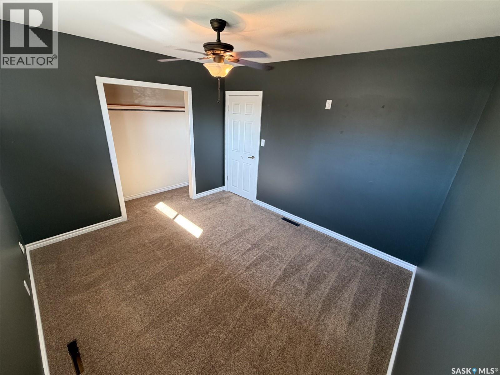 211 2nd Street S, Cabri, Saskatchewan  S0N 0J0 - Photo 17 - SK035670