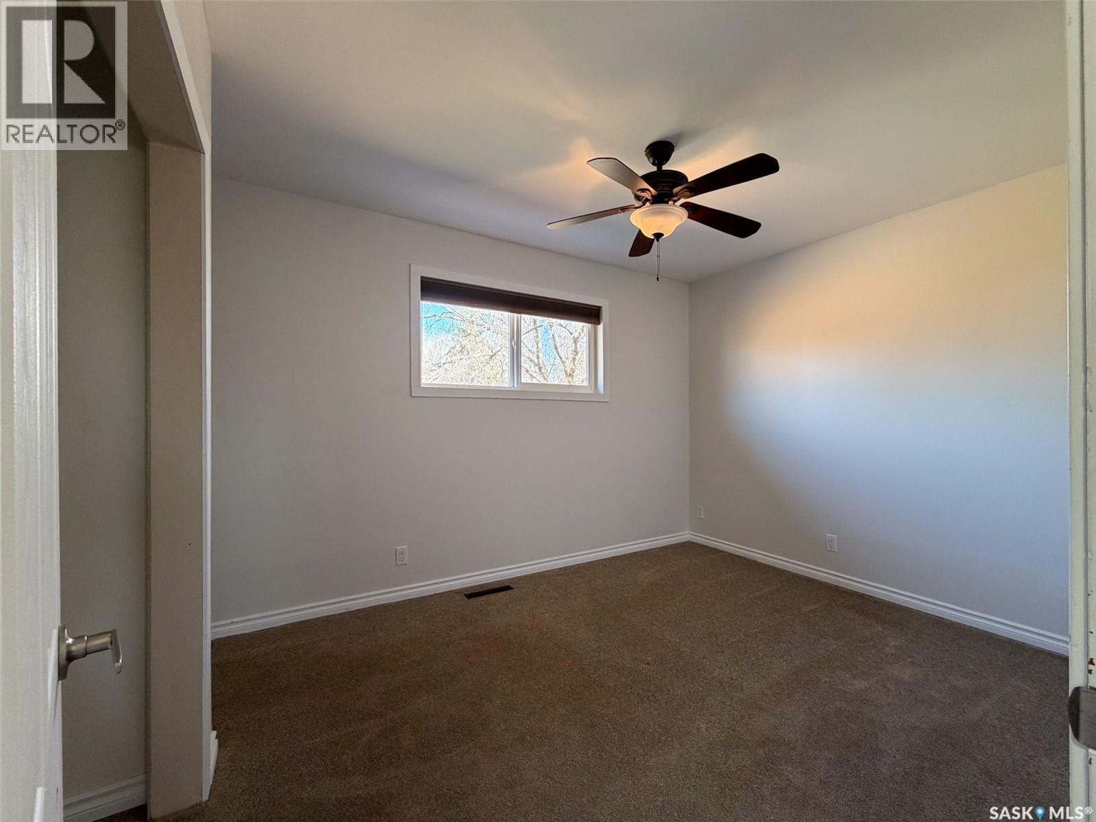 211 2nd Street S, Cabri, Saskatchewan  S0N 0J0 - Photo 19 - SK035670