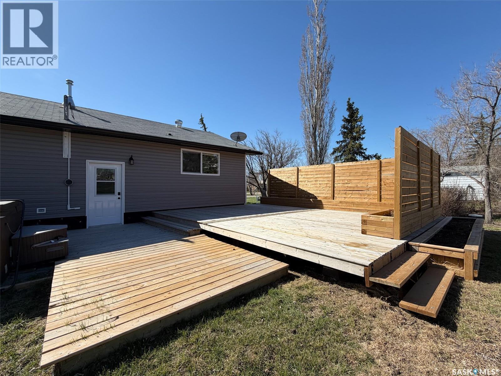 211 2nd Street S, Cabri, Saskatchewan  S0N 0J0 - Photo 45 - SK035670