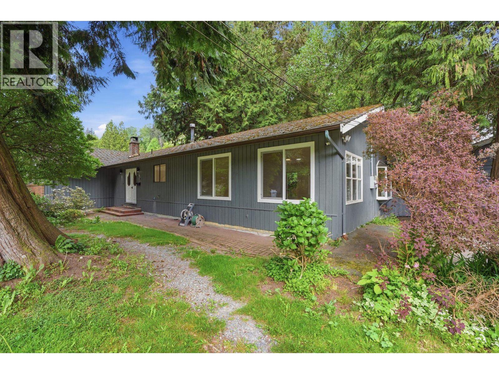 909 SEYMOUR BOULEVARD, North Vancouver, British Columbia