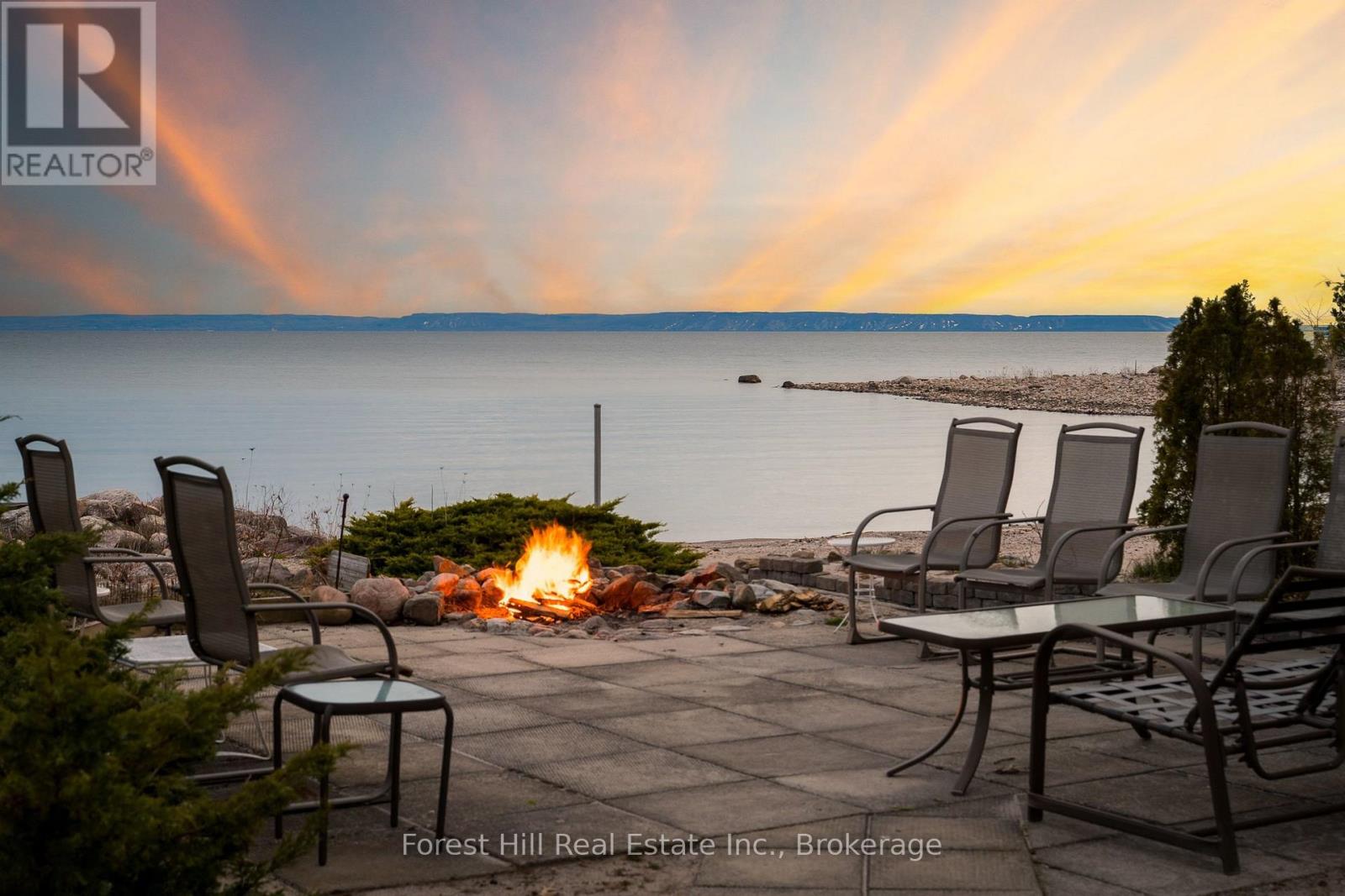 1628 Tiny Beaches Road N, Tiny, Ontario  L9M 0J2 - Photo 1 - S13114306