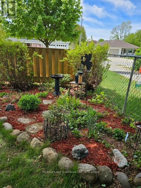 737 Green Street, Saugeen Shores, Ontario  N0H 2C4 - Photo 39 - X12907278