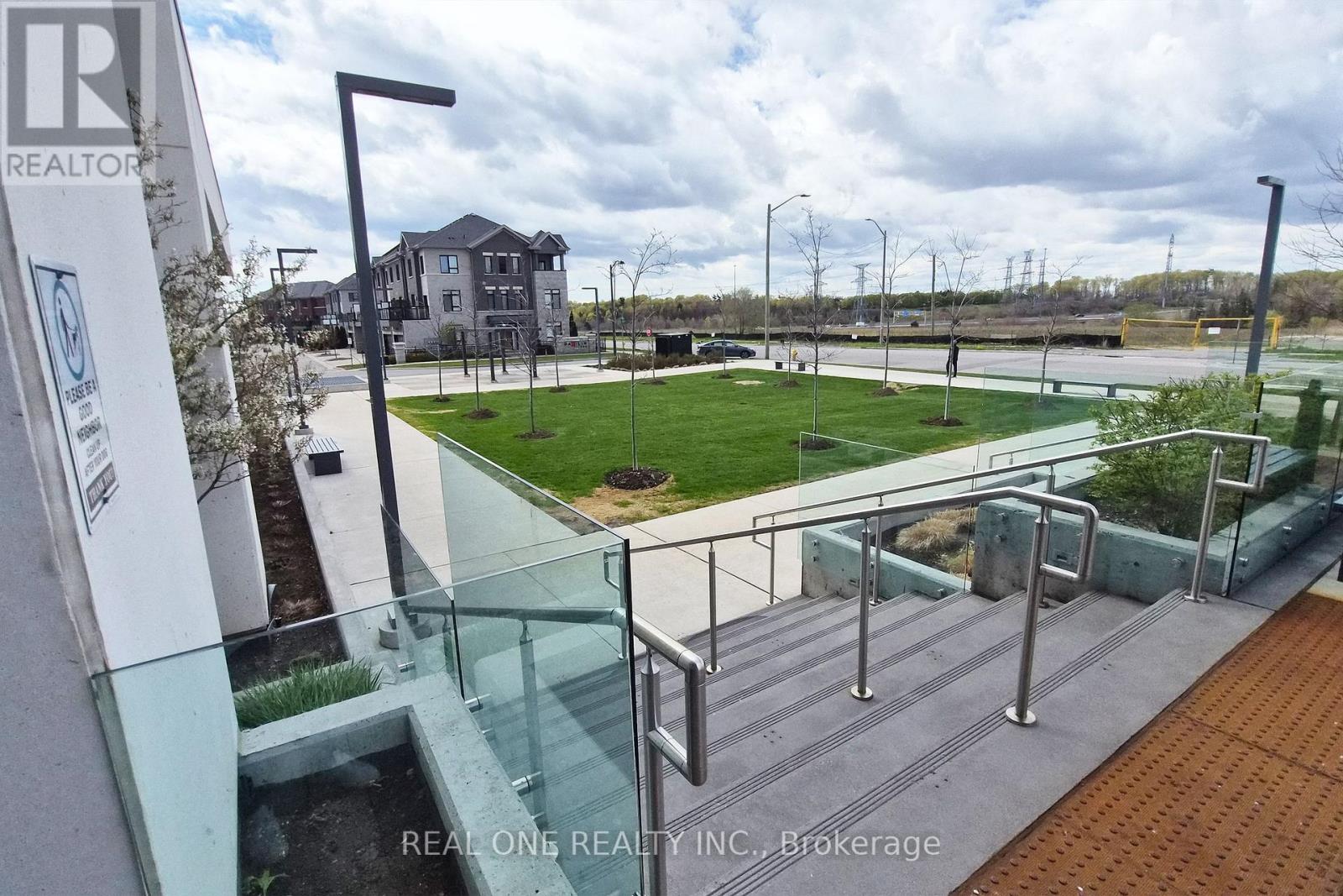 2611 - 12 Grandhi Lane, Markham, Ontario  L3T 0G8 - Photo 2 - N13114304