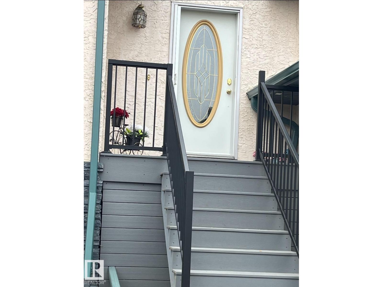 26 Simonette Cr, Devon, Alberta  T9G 1Y5 - Photo 3 - E4478916