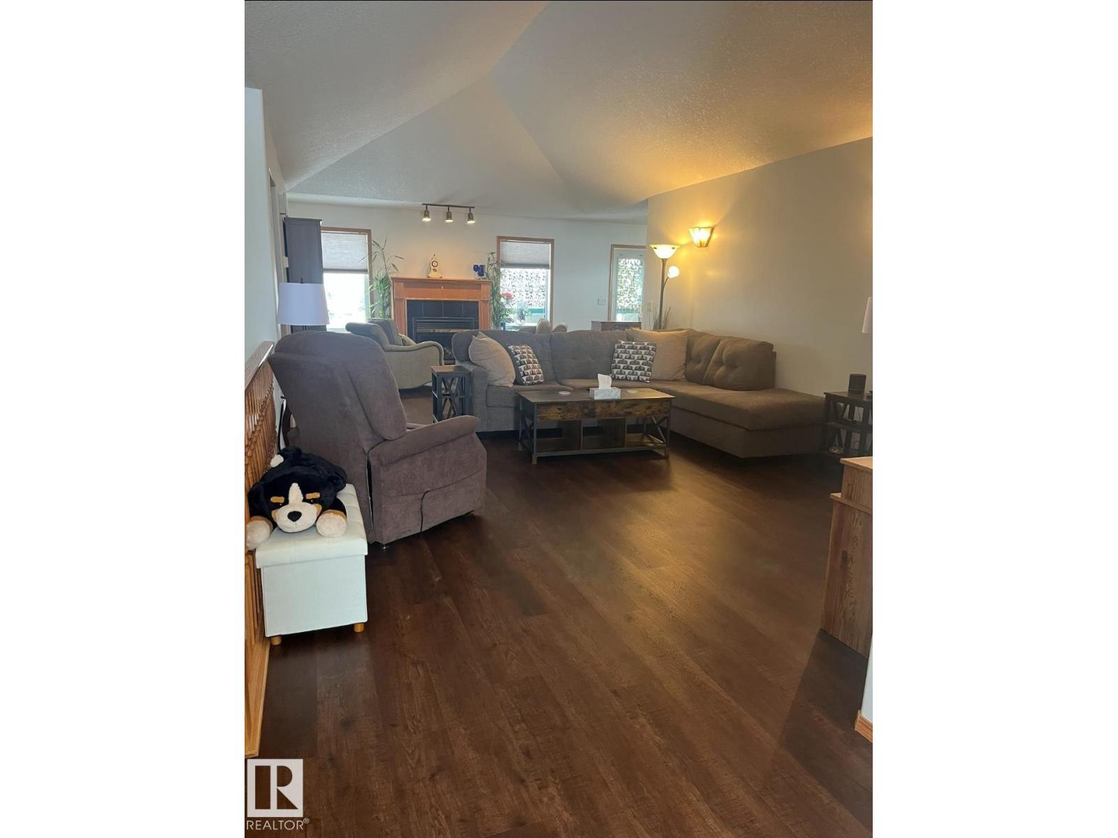 26 Simonette Cr, Devon, Alberta  T9G 1Y5 - Photo 7 - E4478916