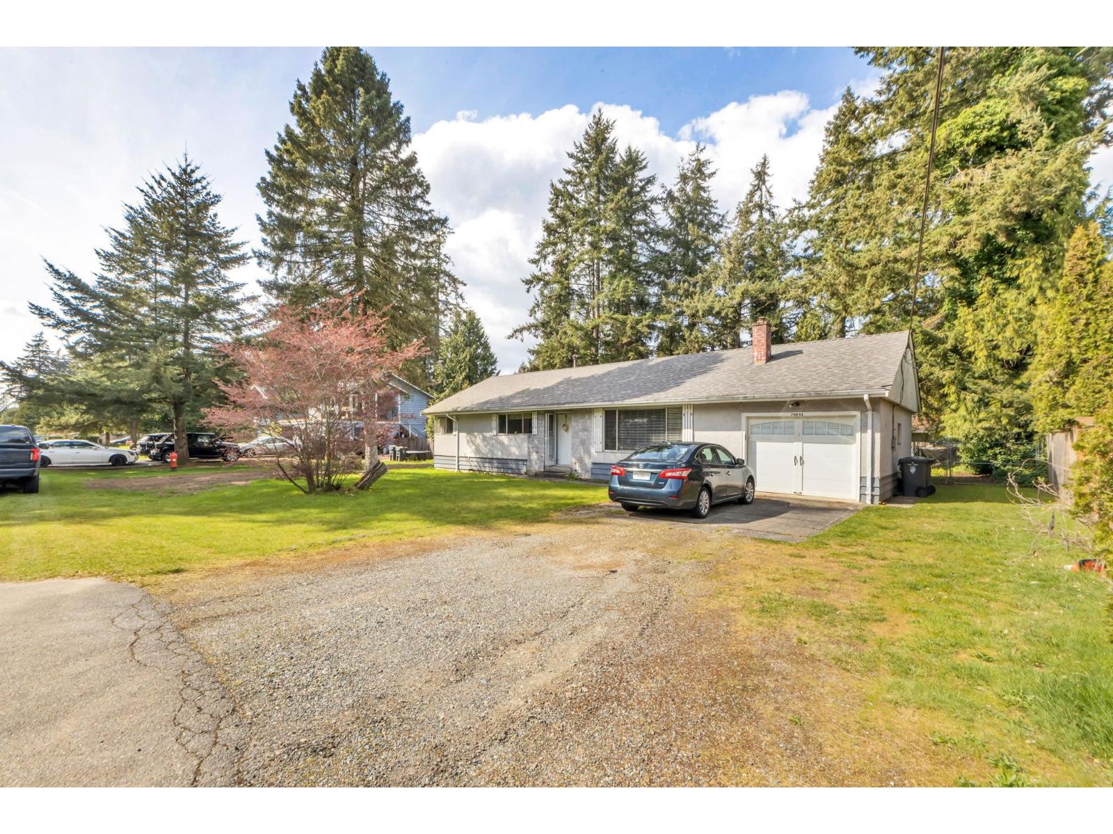 19893 37a Avenue, Langley, British Columbia  V3A 2S8 - Photo 2 - R3113150