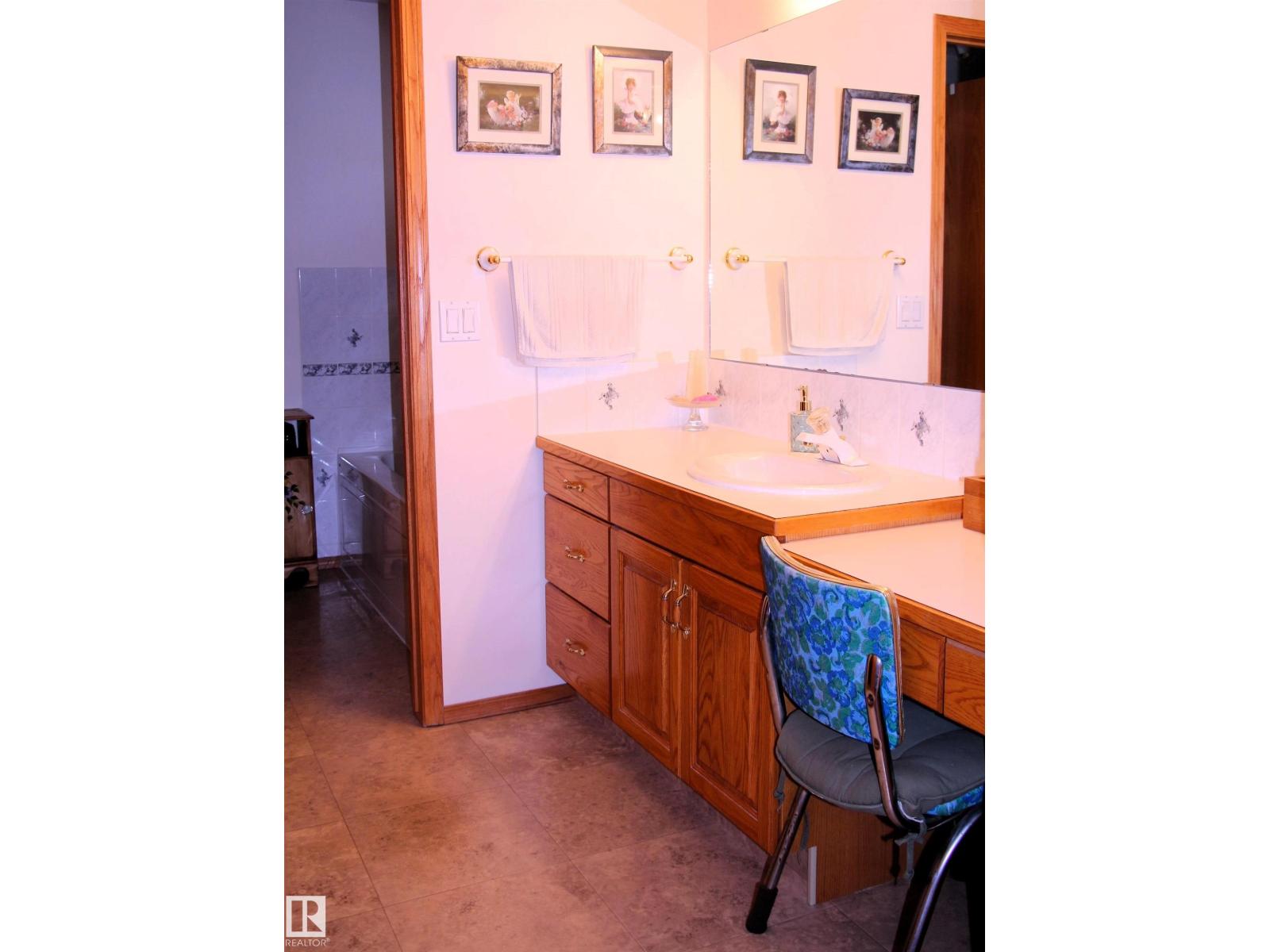 26 Simonette Cr, Devon, Alberta  T9G 1Y5 - Photo 24 - E4478916