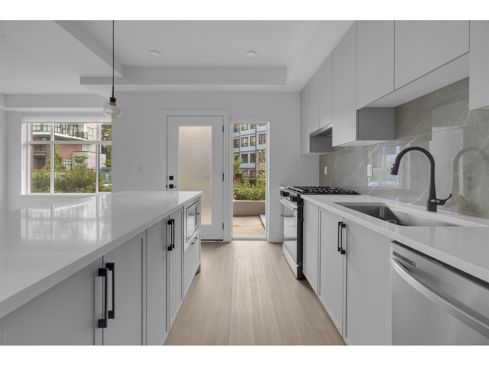 102 3528 146a Street, Surrey, British Columbia  V4P 0H4 - Photo 6 - R3120818