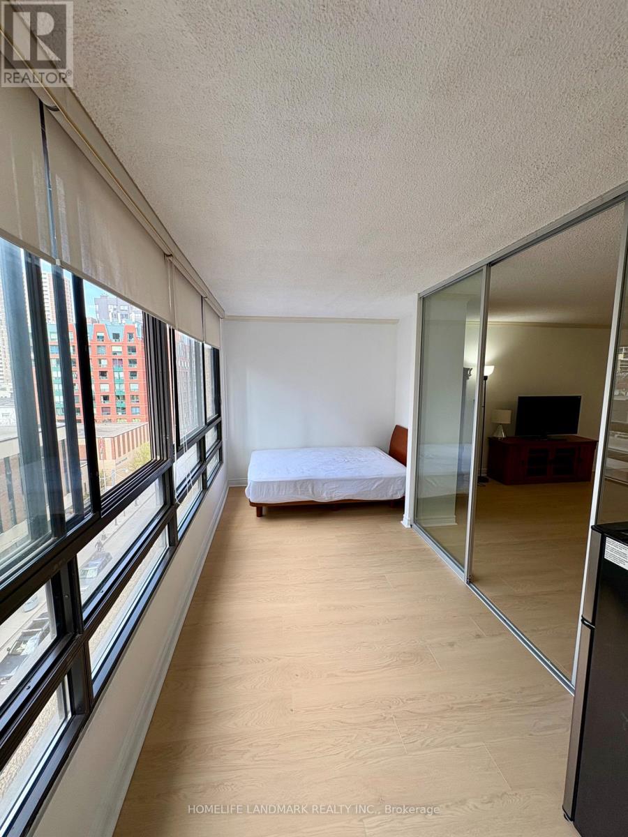 704 - 77 Carlton Street, Toronto, Ontario  M5B 2J7 - Photo 4 - C13114340